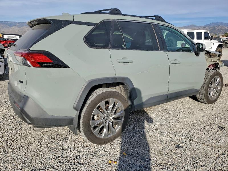 Фото 3 - TOYOTA RAV4