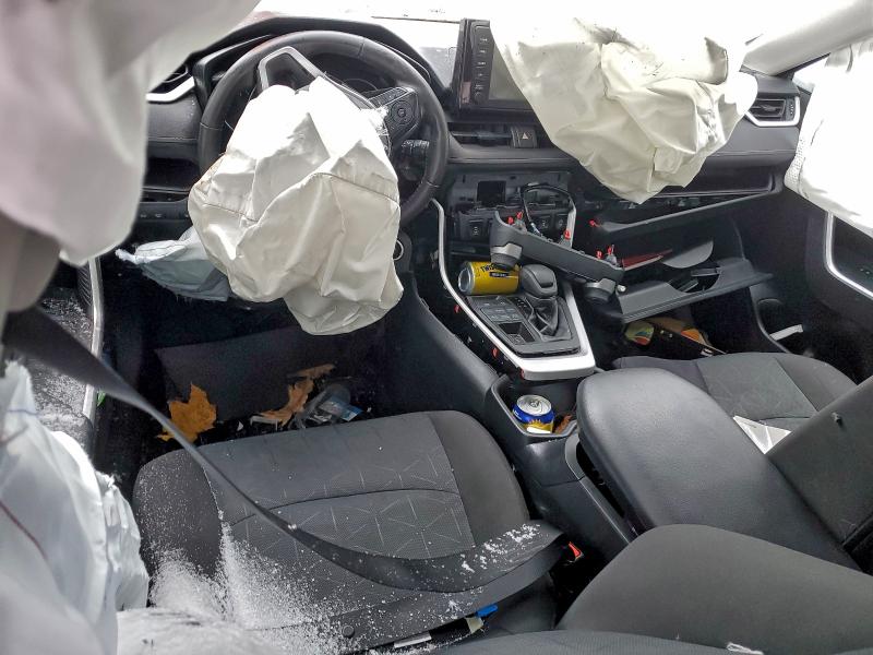 Фото 8 - TOYOTA RAV4