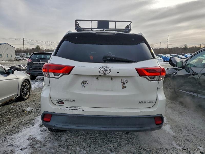 Фото 6 - TOYOTA HIGHLANDER