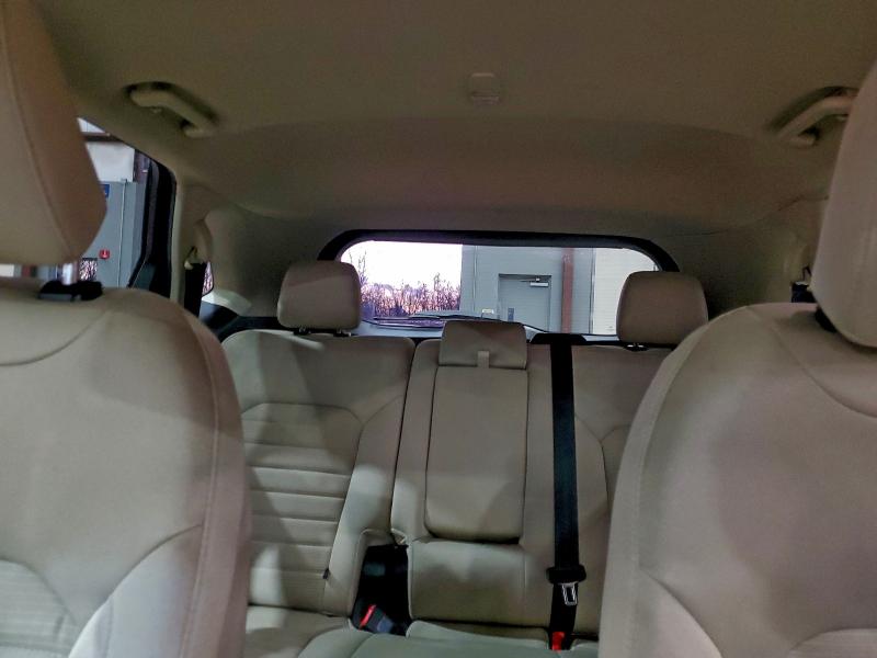 Фото 10 - FORD EDGE