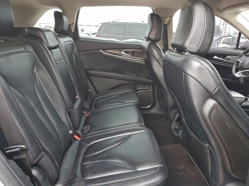 Фото 10 - LINCOLN NAUTILUS