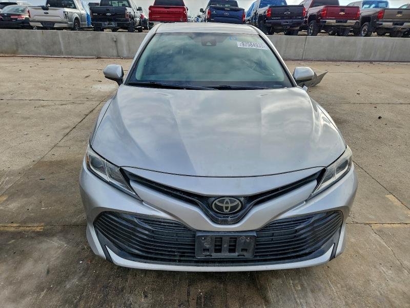 Фото 5 - TOYOTA CAMRY
