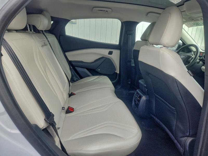 Фото 10 - FORD MUSTANG