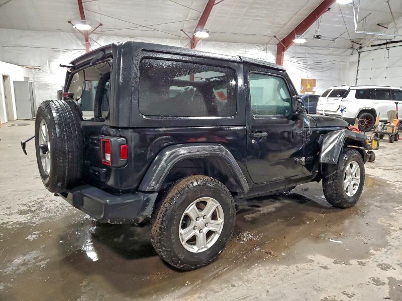 Фото 3 - JEEP WRANGLER