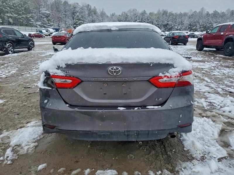 Фото 6 - TOYOTA CAMRY