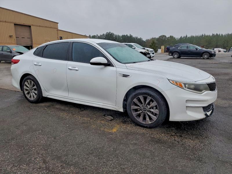Фото 4 - KIA OPTIMA