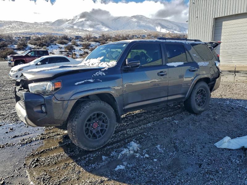 Фото 1 - TOYOTA 4RUNNER