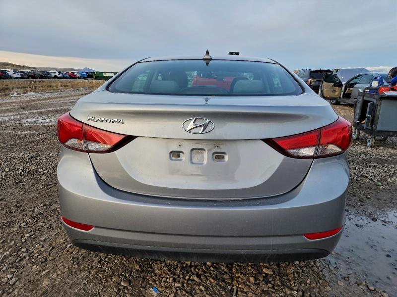 Фото 6 - HYUNDAI ELANTRA