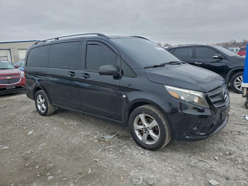 Фото 4 - MERCEDES-BENZ METRIS