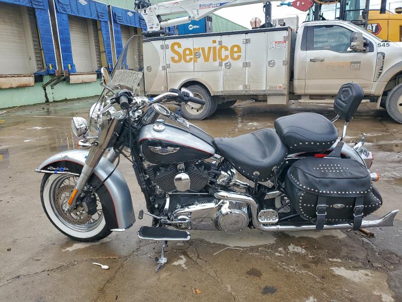 HARLEY-DAVIDSON FL 2015