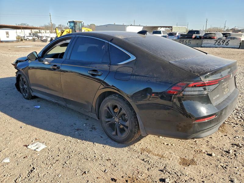 Фото 2 - HONDA ACCORD