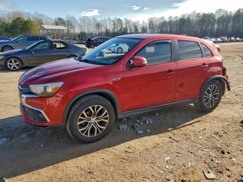 Фото 1 - MITSUBISHI OUTLANDER