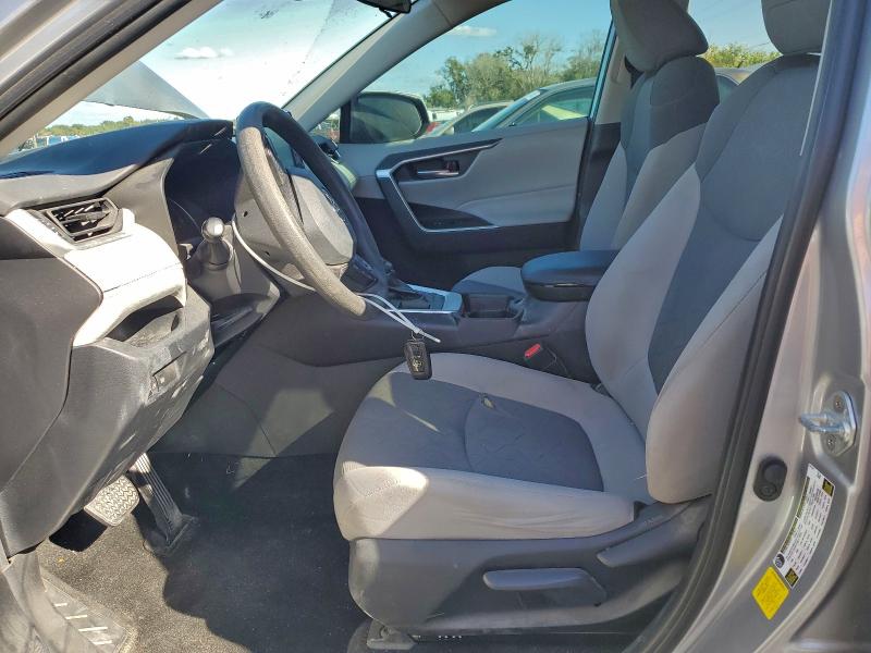 Фото 7 - TOYOTA RAV4