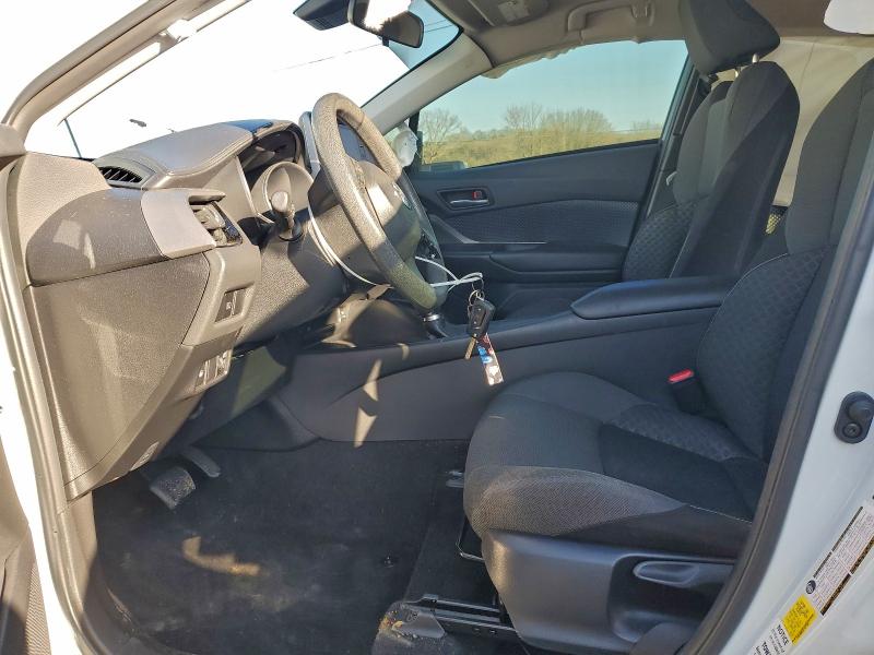 Фото 7 - TOYOTA C-HR