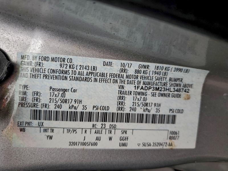 Фото 12 - FORD FOCUS