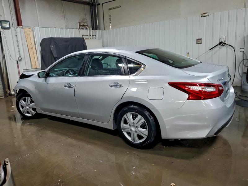 Фото 2 - NISSAN ALTIMA