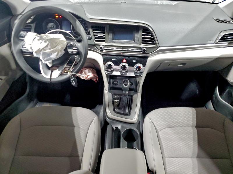 Фото 8 - HYUNDAI ELANTRA