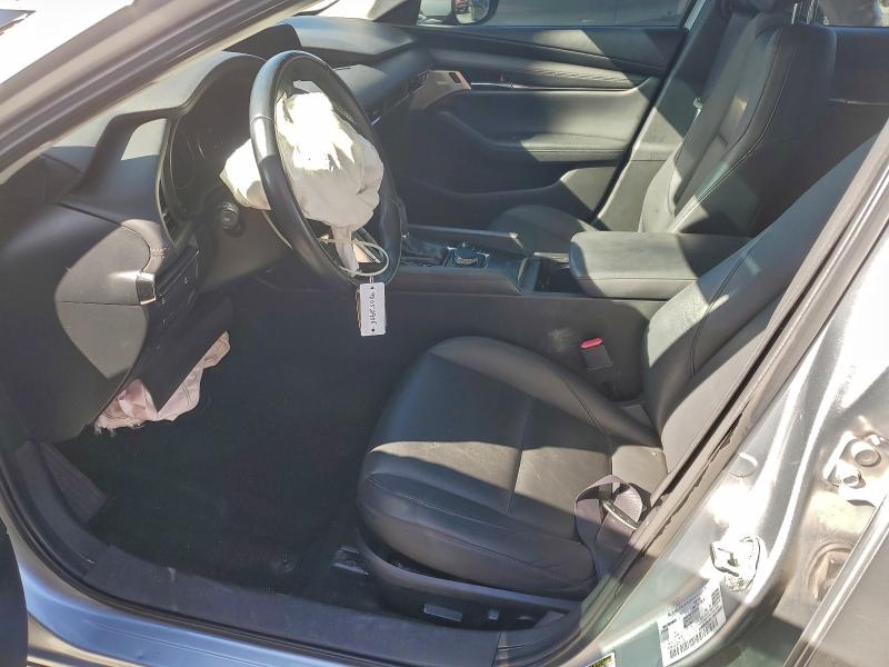 Фото 7 - MAZDA 3