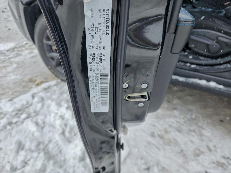 Фото 12 - JEEP GRAND CHER