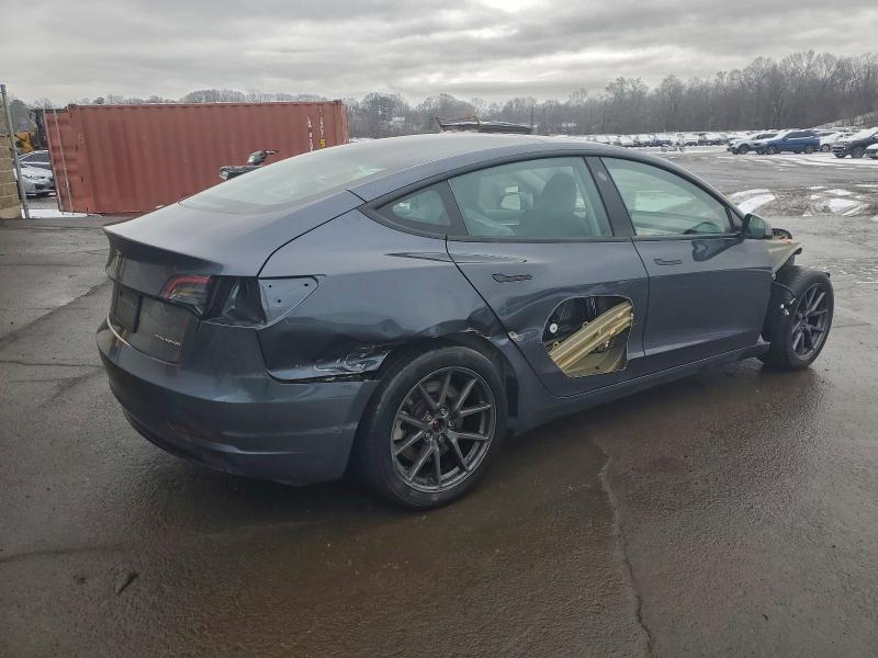 Фото 3 - TESLA MODEL 3