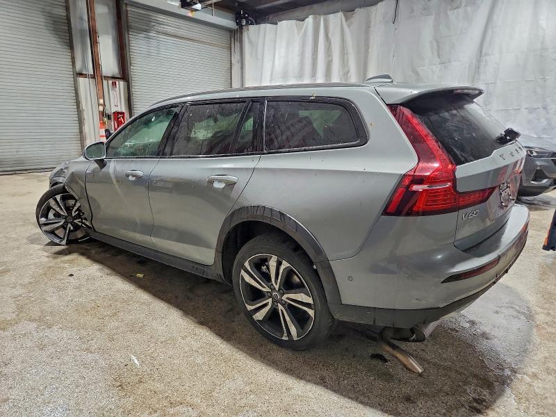 Фото 2 - VOLVO V60