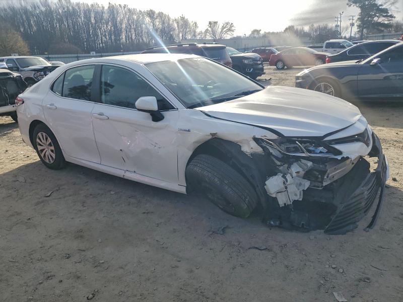 Фото 4 - TOYOTA CAMRY