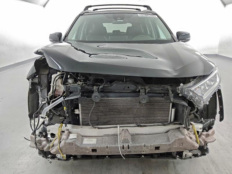 Фото 5 - TOYOTA RAV4