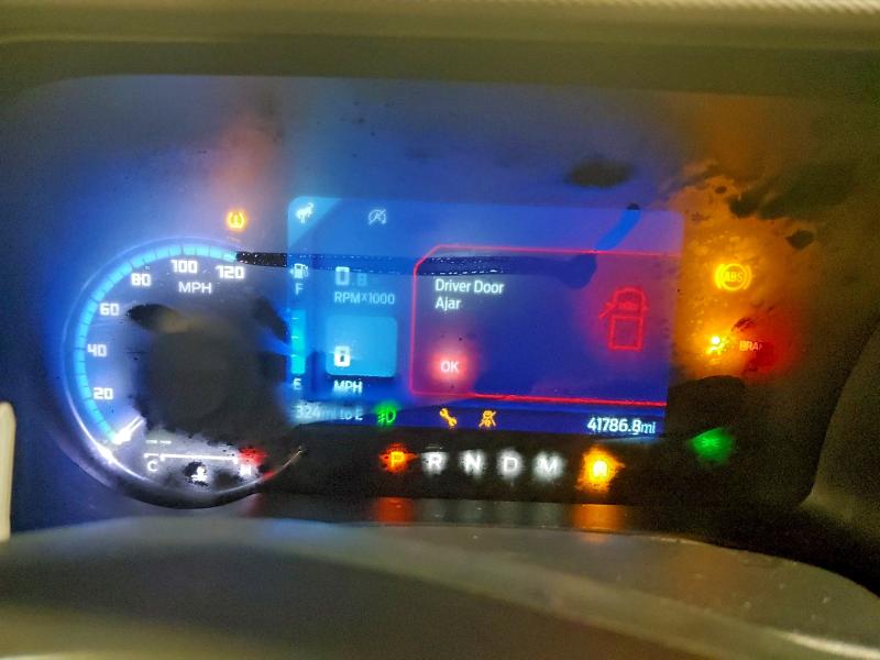 Фото 9 - FORD BRONCO