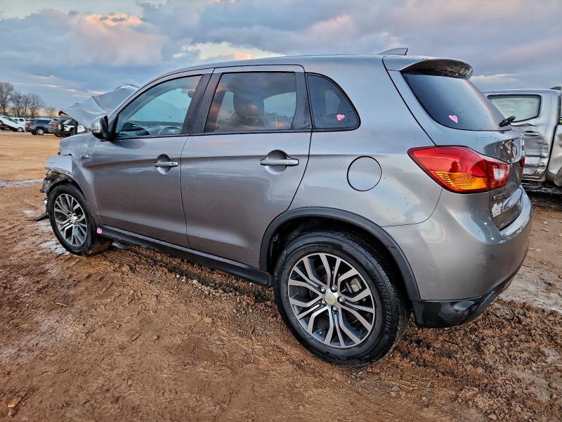 Фото 2 - MITSUBISHI OUTLANDER