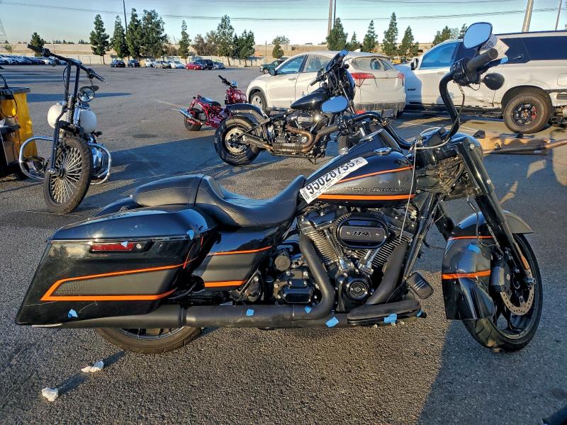 HARLEY-DAVIDSON FL 2022