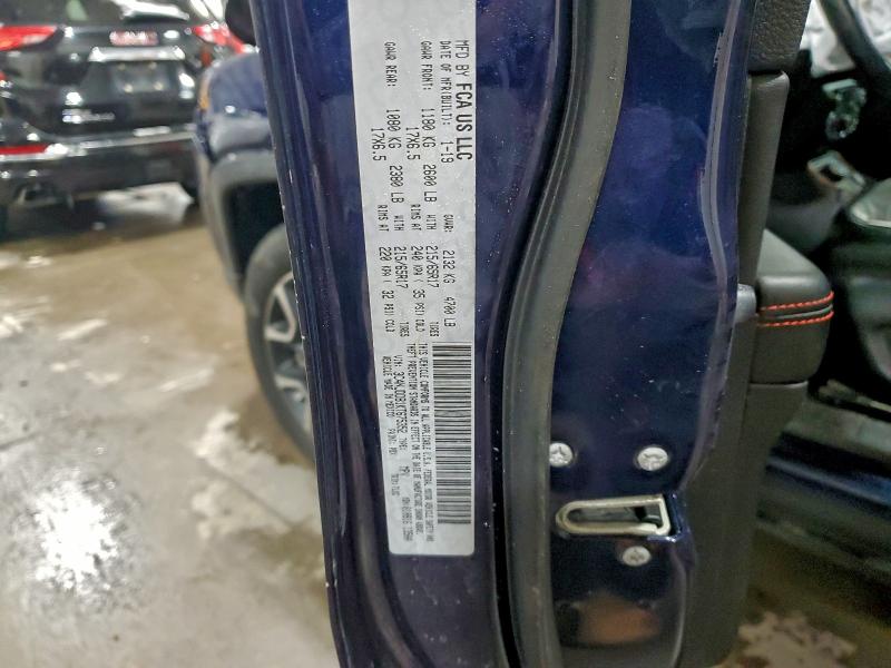 Фото 13 - JEEP COMPASS