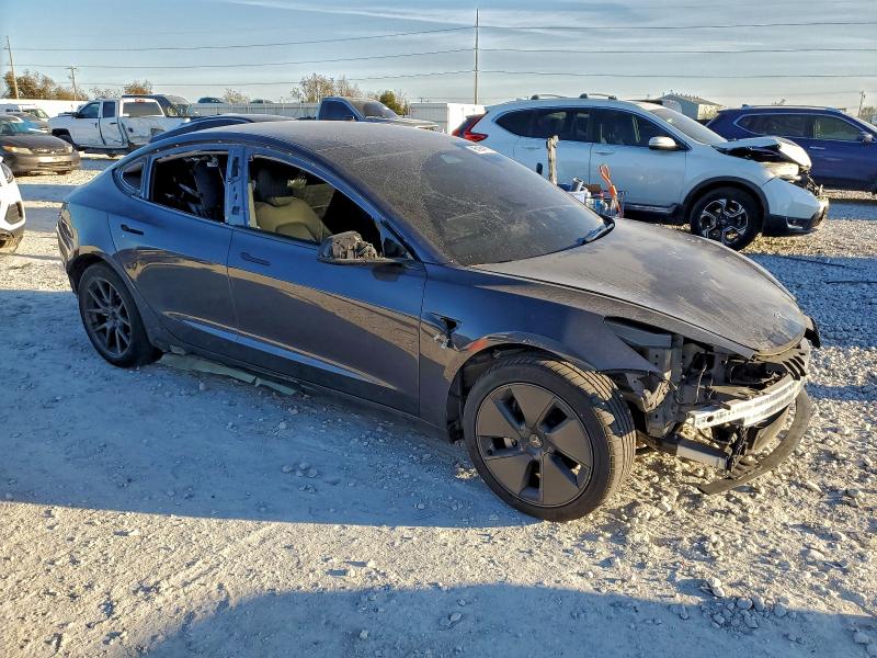 Фото 4 - TESLA MODEL 3