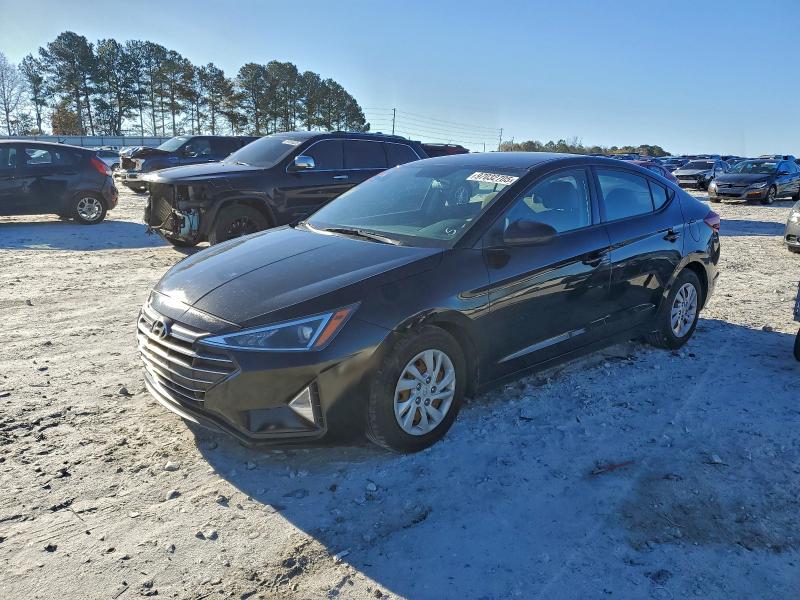 Фото 1 - HYUNDAI ELANTRA