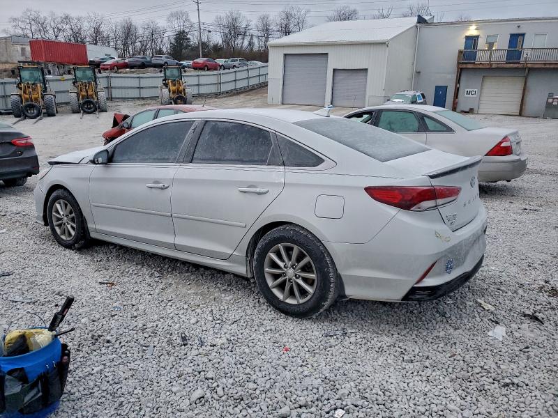 Фото 2 - HYUNDAI SONATA