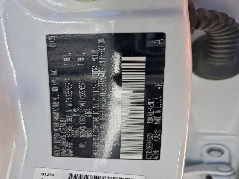 Фото 13 - TOYOTA HIGHLANDER