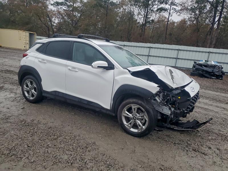 Фото 4 - HYUNDAI KONA