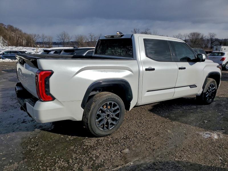Фото 3 - TOYOTA TUNDRA