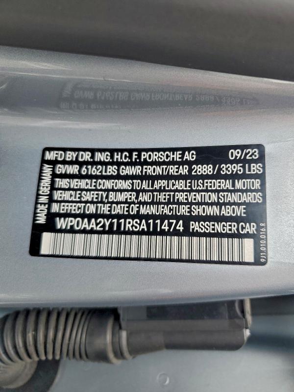 Фото 12 - PORSCHE TAYCAN