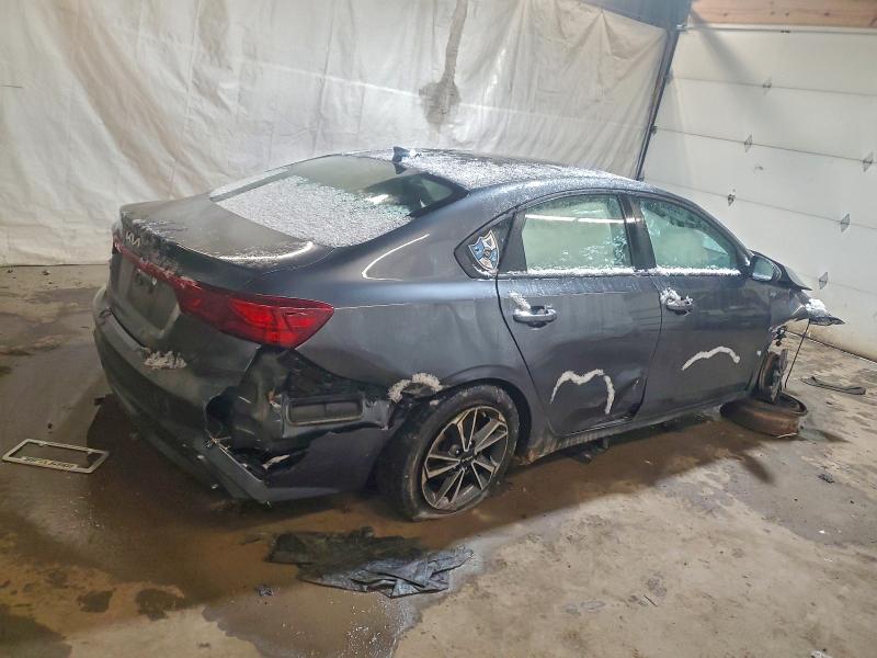 Фото 3 - KIA FORTE