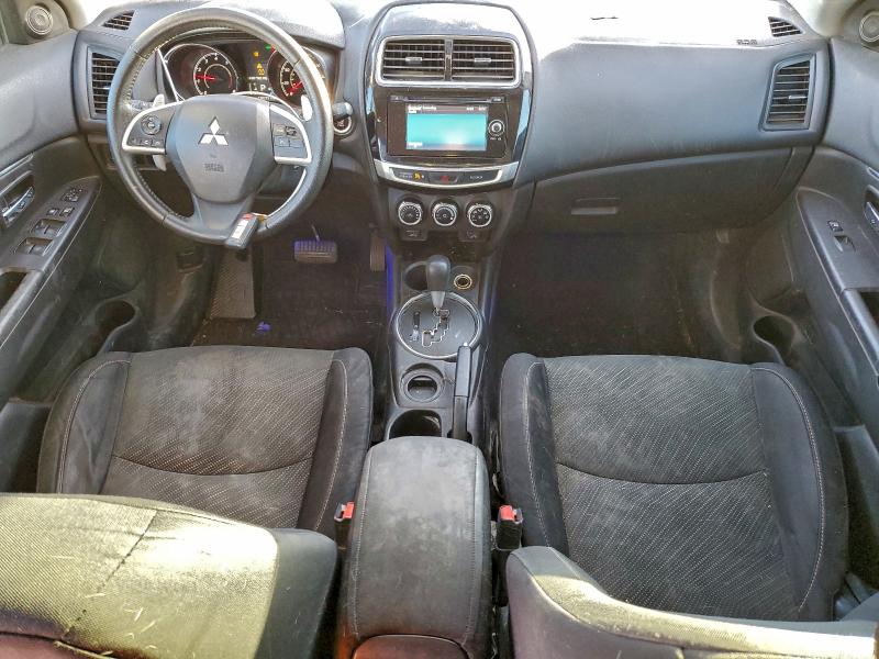 Фото 8 - MITSUBISHI OUTLANDER