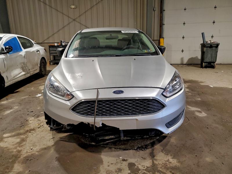 Фото 5 - FORD FOCUS