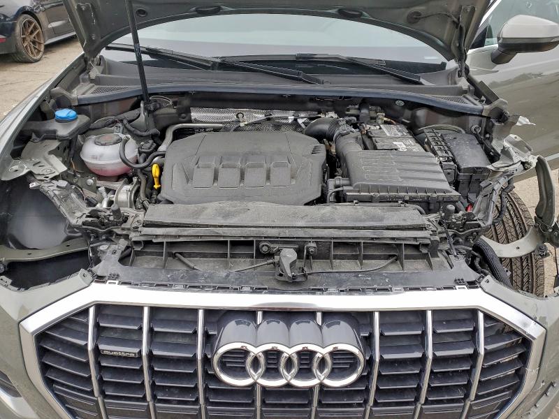 Фото 12 - AUDI Q3