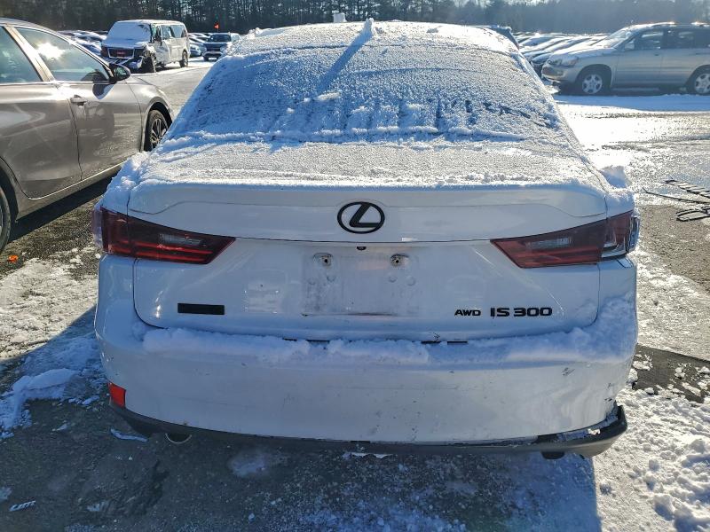 Фото 6 - LEXUS IS