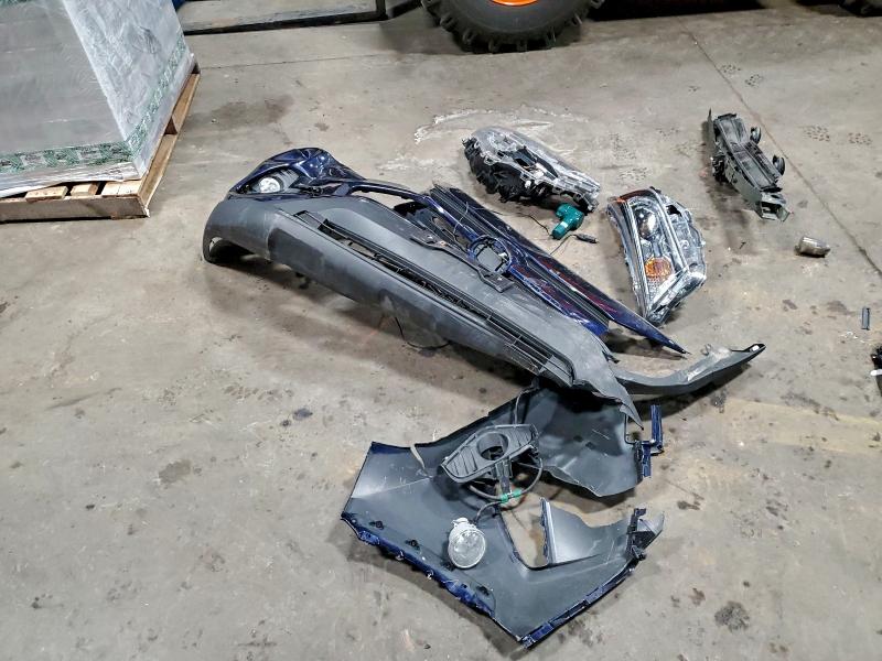 Фото 12 - TOYOTA RAV4