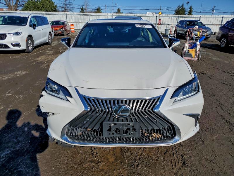 Фото 5 - LEXUS ES350