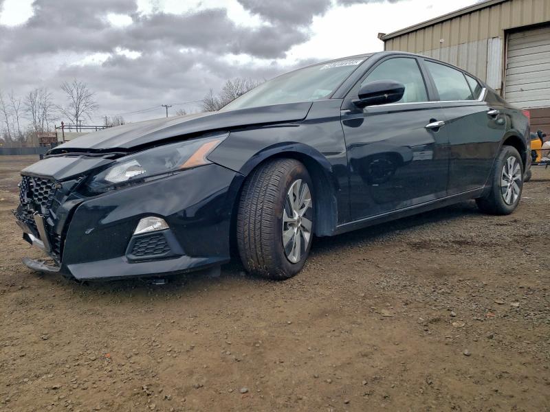 Фото 1 - NISSAN ALTIMA