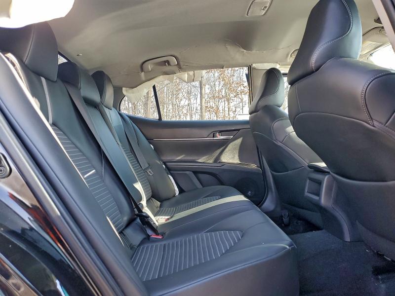 Фото 10 - TOYOTA CAMRY