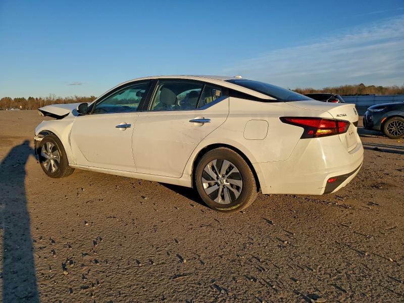 Фото 2 - NISSAN ALTIMA