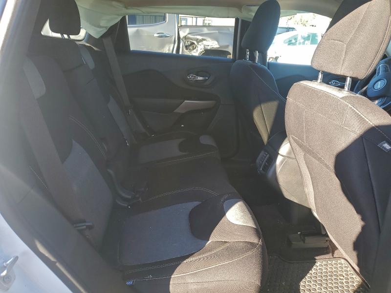 Фото 11 - JEEP GRAND CHER