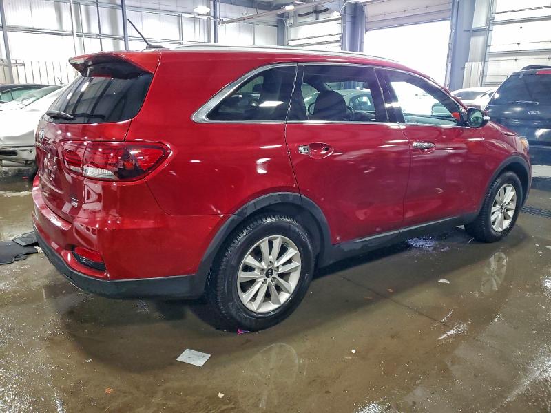 Фото 3 - KIA SORENTO